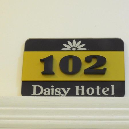 Daisy Hotel Thành Pho Ho Chí Minh Esterno foto