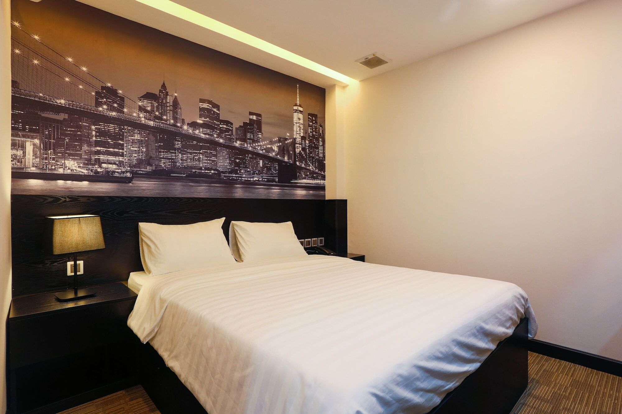 Daisy Hotel Thành Pho Ho Chí Minh Esterno foto